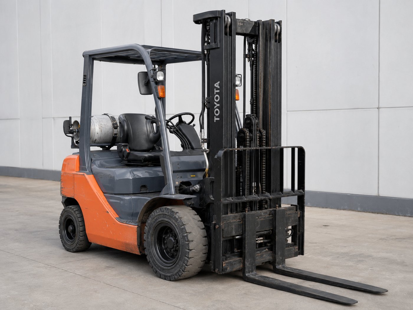 Used Toyota 8FG25 2.5 Ton LPG Forklift for Sale